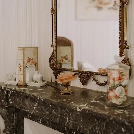 Casa de hóspedes Le Petit Château De Célestine *