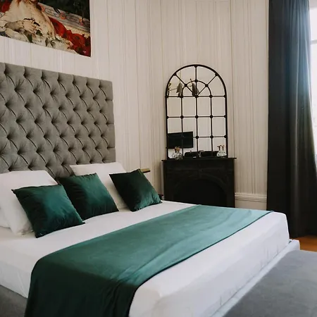 Le Petit Château De Célestine Casa de hóspedes *